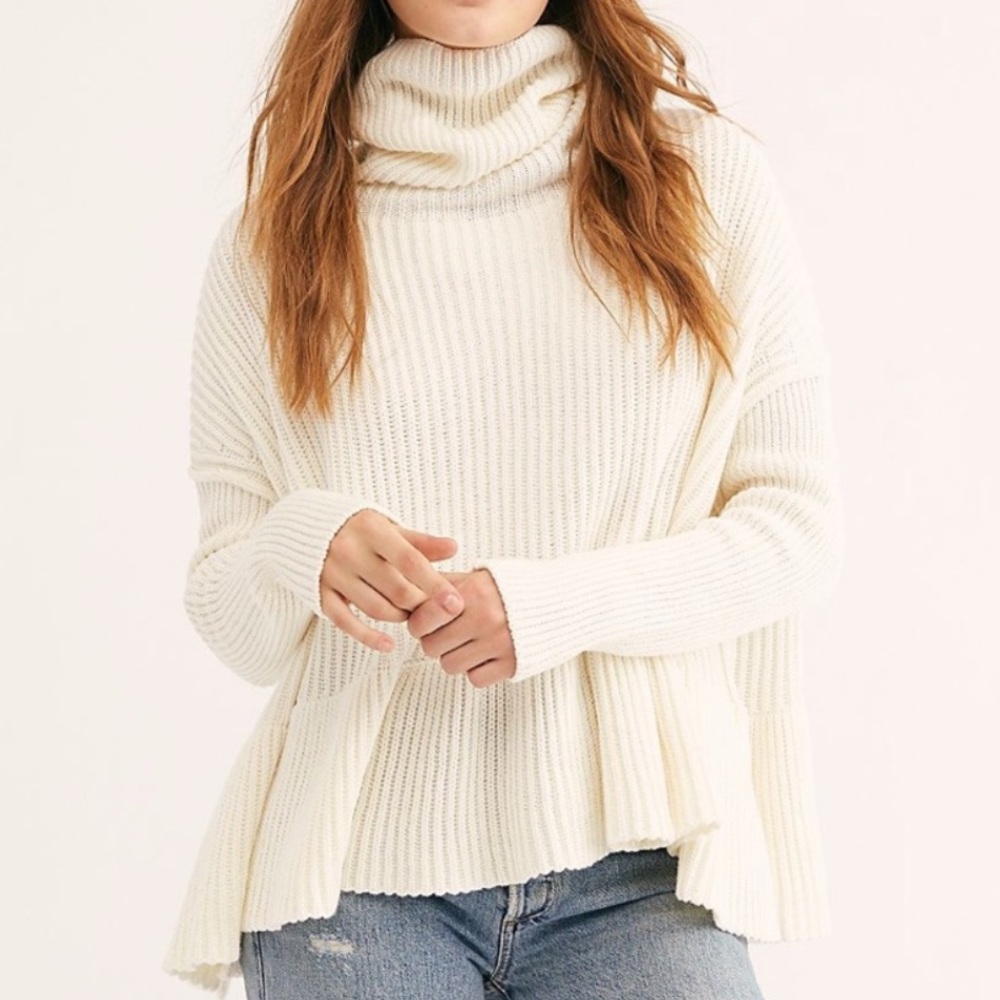 NWOT Free People Oversized Turtle Neck Sweater